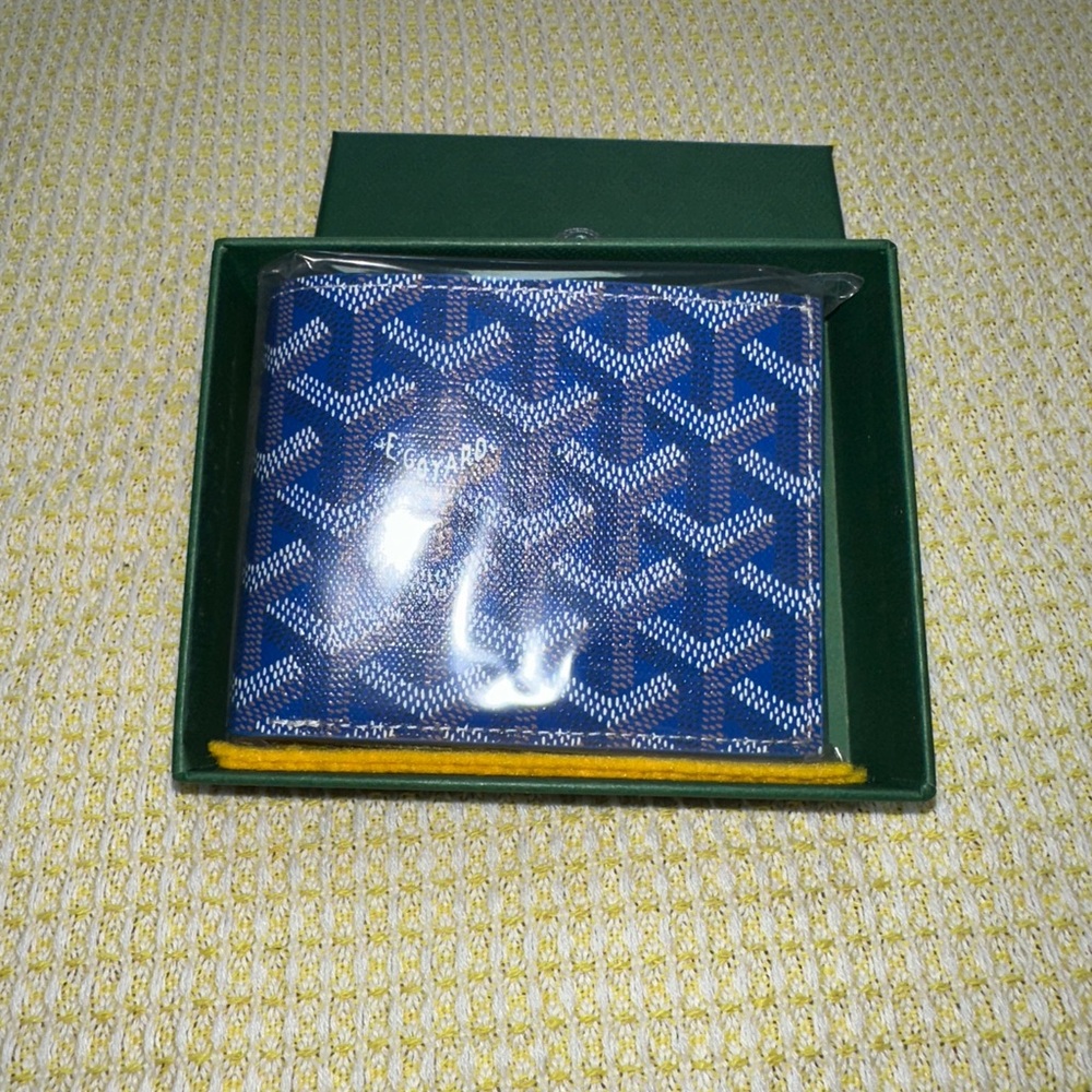 Brand-new Goyard light blue wallet - Picture 4 of 9